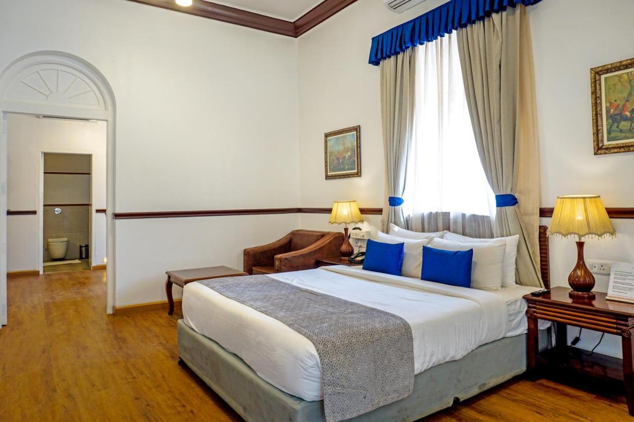 Hotel Citrus Chambers Mahābaleshwar Esterno foto