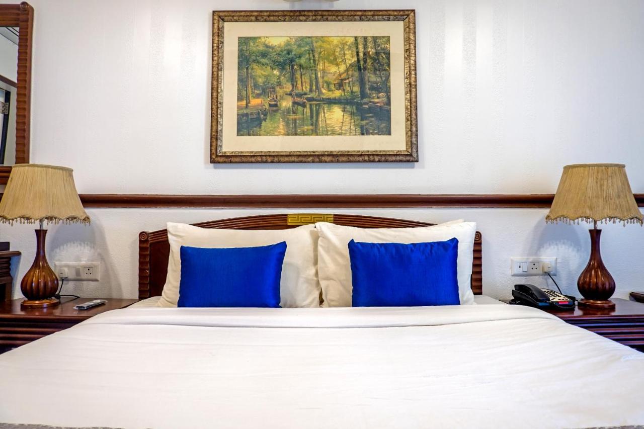 Hotel Citrus Chambers Mahābaleshwar Esterno foto