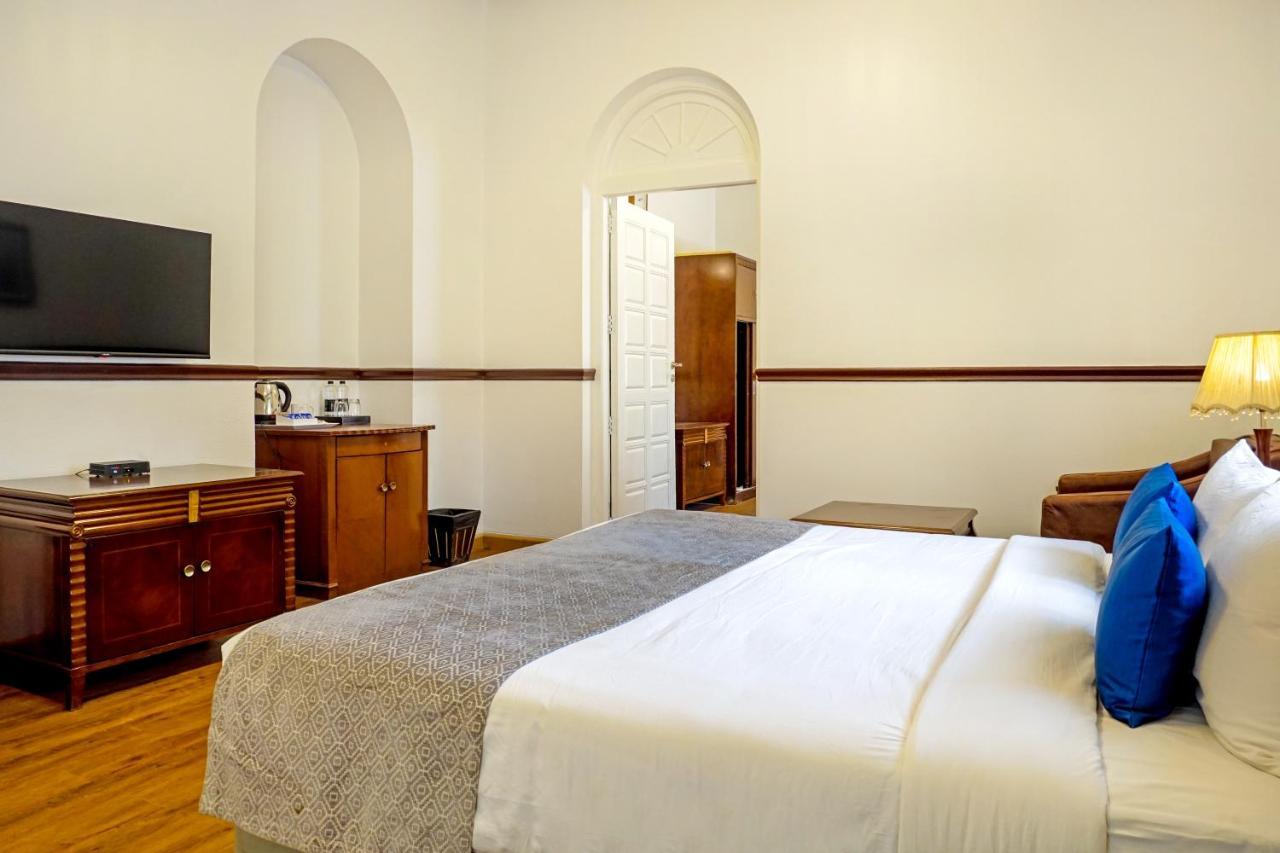 Hotel Citrus Chambers Mahābaleshwar Esterno foto