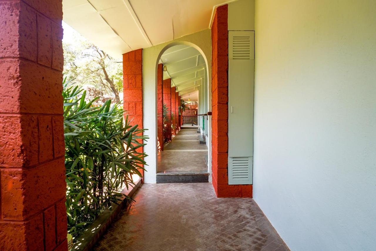 Hotel Citrus Chambers Mahābaleshwar Esterno foto