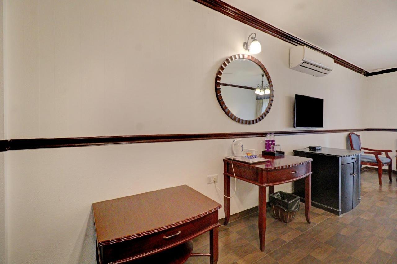 Hotel Citrus Chambers Mahābaleshwar Esterno foto