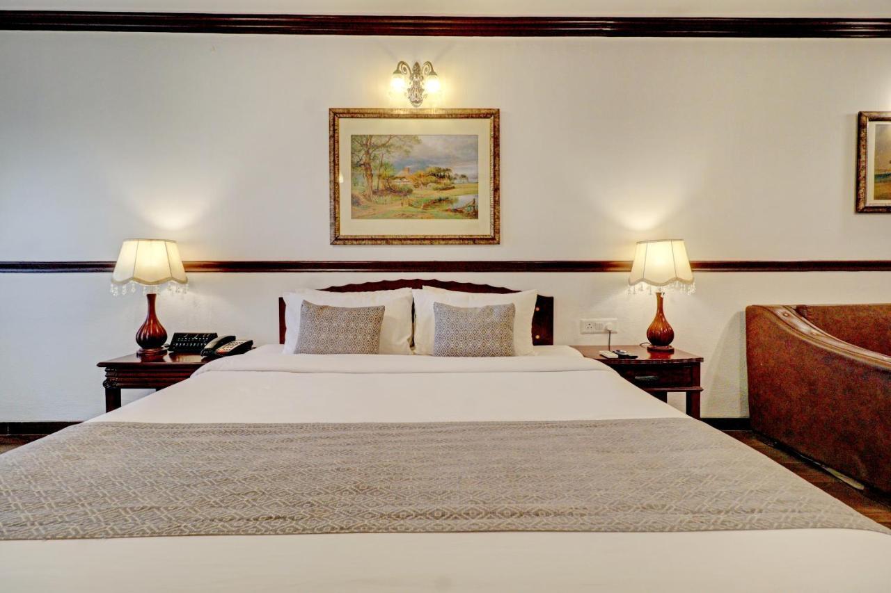 Hotel Citrus Chambers Mahābaleshwar Esterno foto
