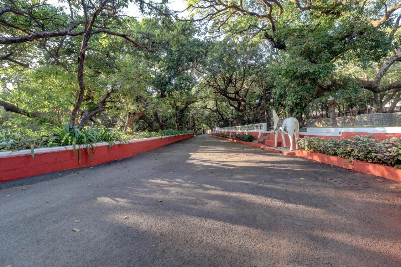 Hotel Citrus Chambers Mahābaleshwar Esterno foto